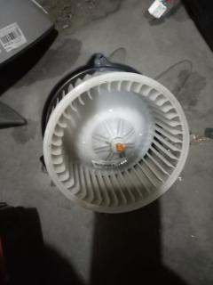 Мотор печки на Toyota Funcargo NCP21 Фото 8