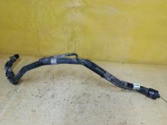 Заливная горловина топливного бака на Toyota Voxy ZRR70G 3ZR-FAE Фото 3