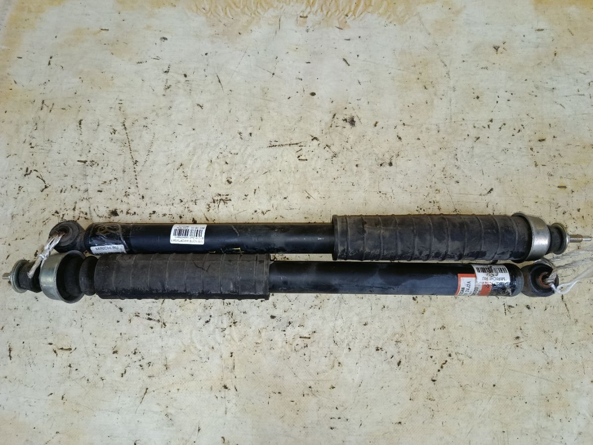 Амортизатор на Nissan Note E12 Фото 3