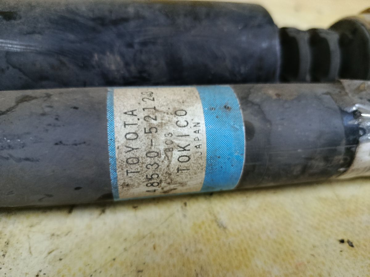 Амортизатор 48530-52123, 343317, 48530-59225, 48530-59226, 48530-59227, 48530-80134, CR-003R-NCP20, SJ-003-5255, SJ-003R-NCP20, ST-003-1501, ST-003R-NCP20 на Toyota Funcargo NCP21 Фото 8