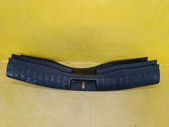 Обшивка багажника 64716-52160 на Toyota Ractis NCP120 Фото 5