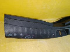 Обшивка багажника 64716-52160 на Toyota Ractis NCP120 Фото 7