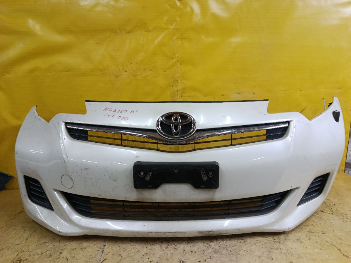 Бампер 52119-52500 на Toyota Ractis NCP120 Фото 3