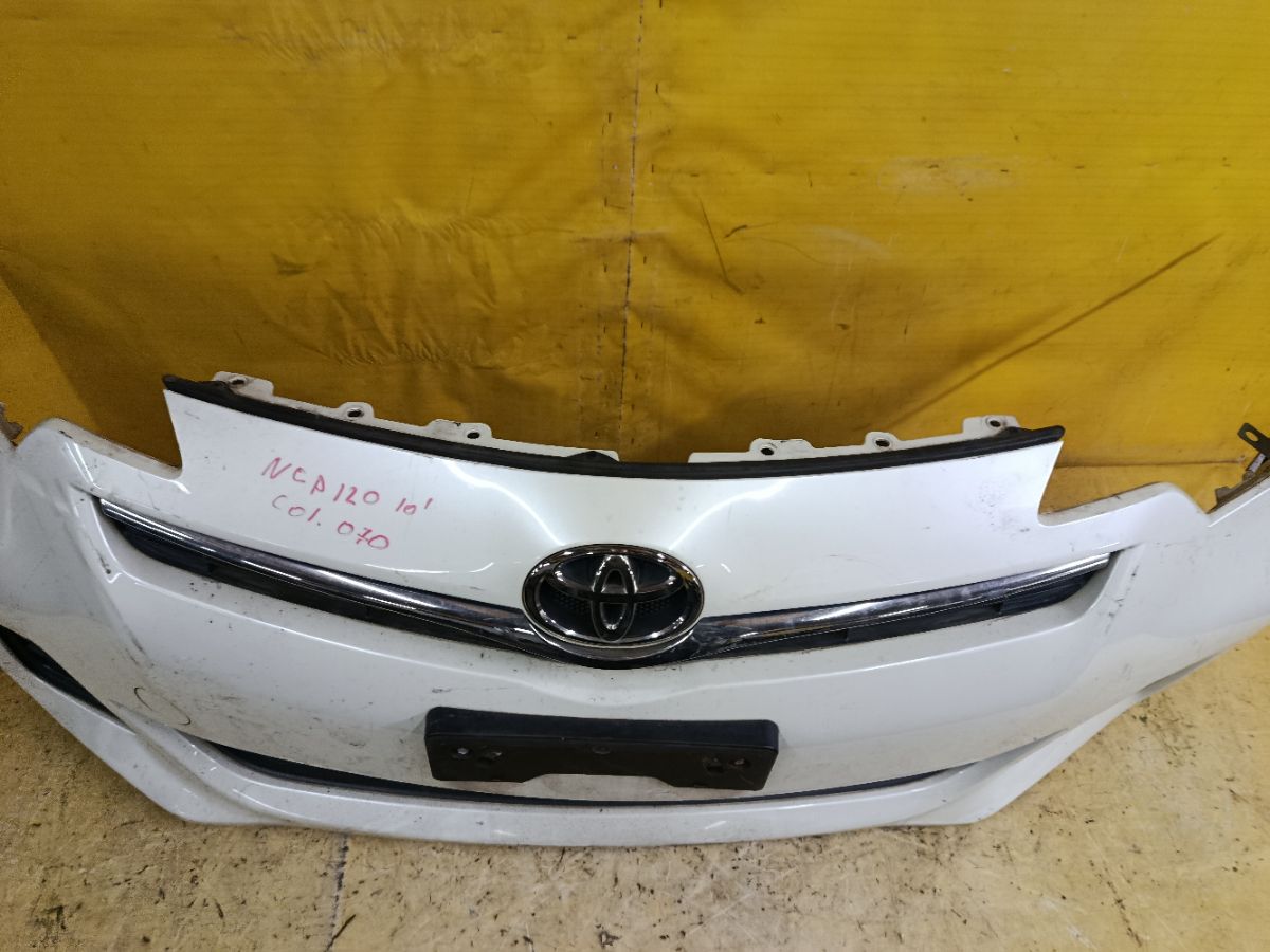 Бампер 52119-52500 на Toyota Ractis NCP120 Фото 6