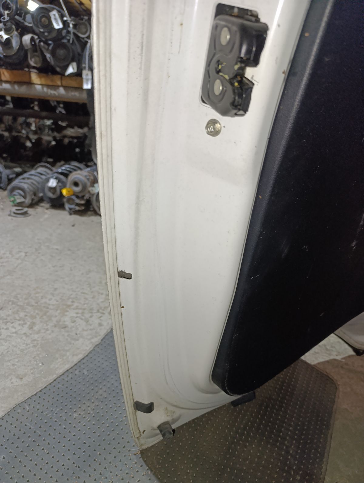 Дверь задняя на Toyota Ractis NCP120 Фото 25