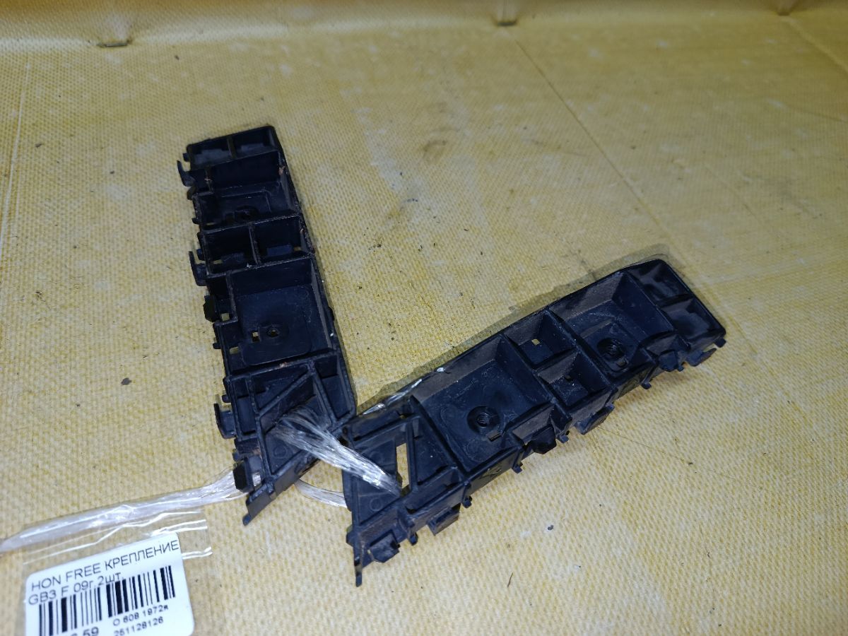 Крепление бампера на Honda Freed GB3 Фото 6