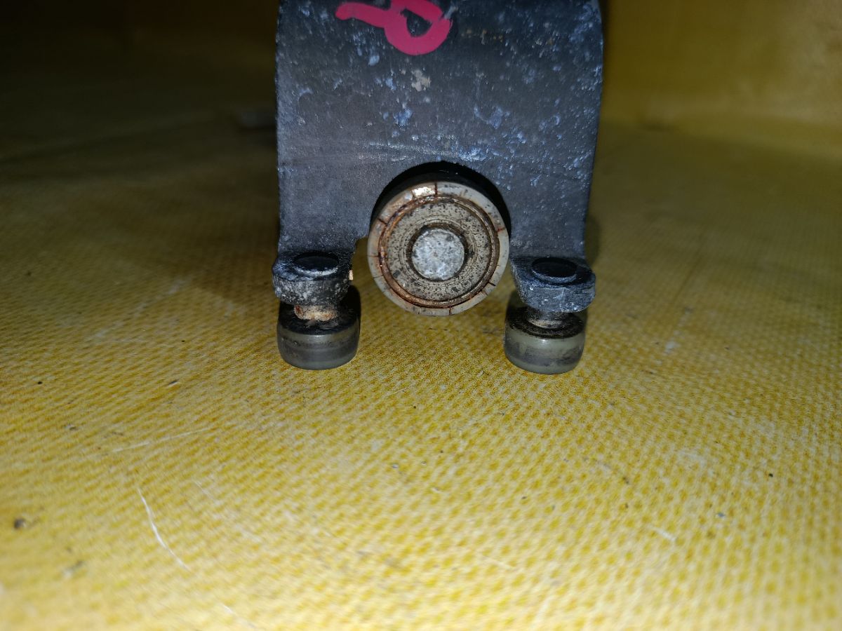 Ролик двери на Honda Freed GB3 Фото 5