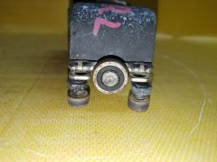 Ролик двери на Honda Freed GB3 Фото 6