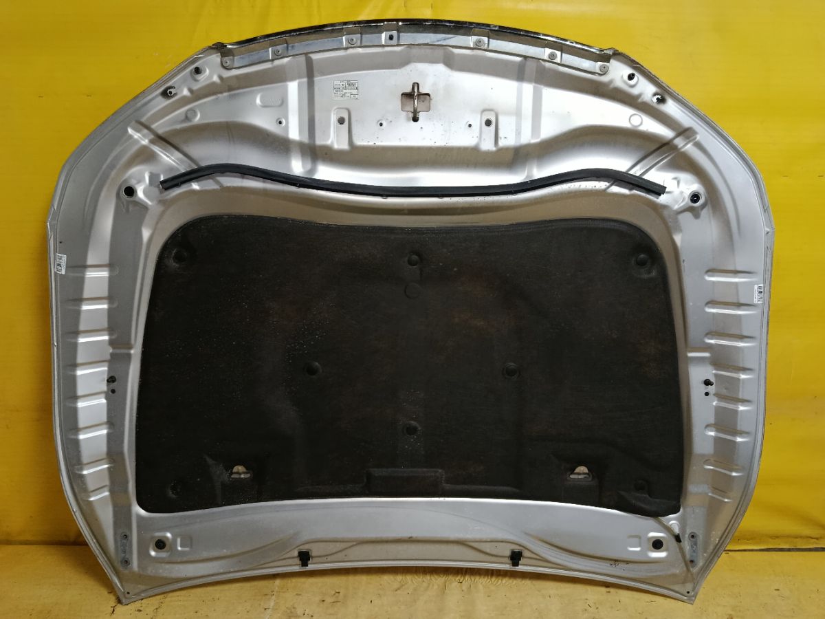 Капот на Toyota Mark X GRX130 Фото 8