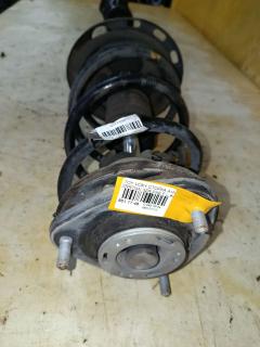 Стойка амортизатора на Toyota Voxy ZRR70W 3ZR-FAE Фото 4