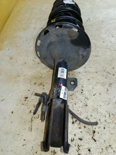 Стойка амортизатора на Toyota Voxy ZRR70W 3ZR-FAE Фото 6