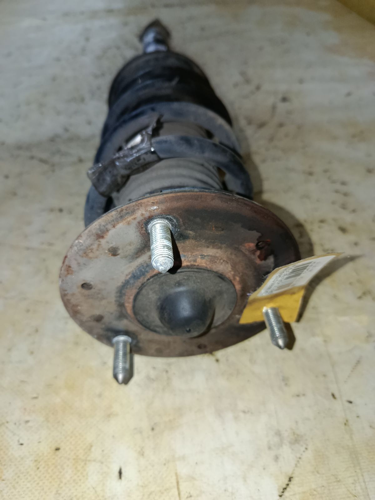 Стойка амортизатора 48510-22A71 на Toyota Mark X GRX130 4GR-FSE Фото 4