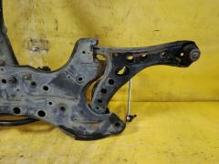Балка под ДВС 51201-28230 на Toyota Voxy ZRR70W 3ZR-FAE Фото 9