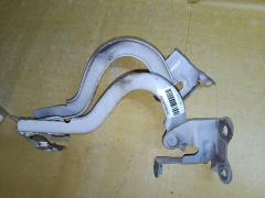 Крепление капота на Toyota Ractis NCP120 Фото 2