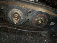 Балка подвески на Toyota Crown GS151 1G-FE Фото 15