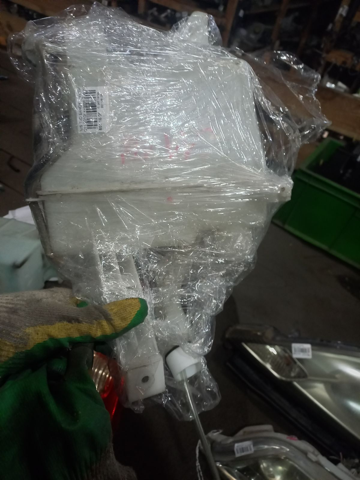 Бачок омывателя 28910 ED000, 28910 ED00A на Nissan Tiida C11 Фото 8