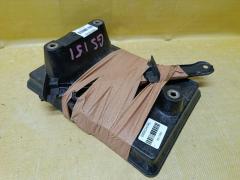 Подставка под аккумулятор на Toyota Crown GS151 Фото 5