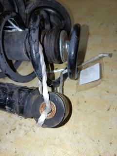 Амортизатор 52610-SYY-0240 на Honda Freed GB3 Фото 5