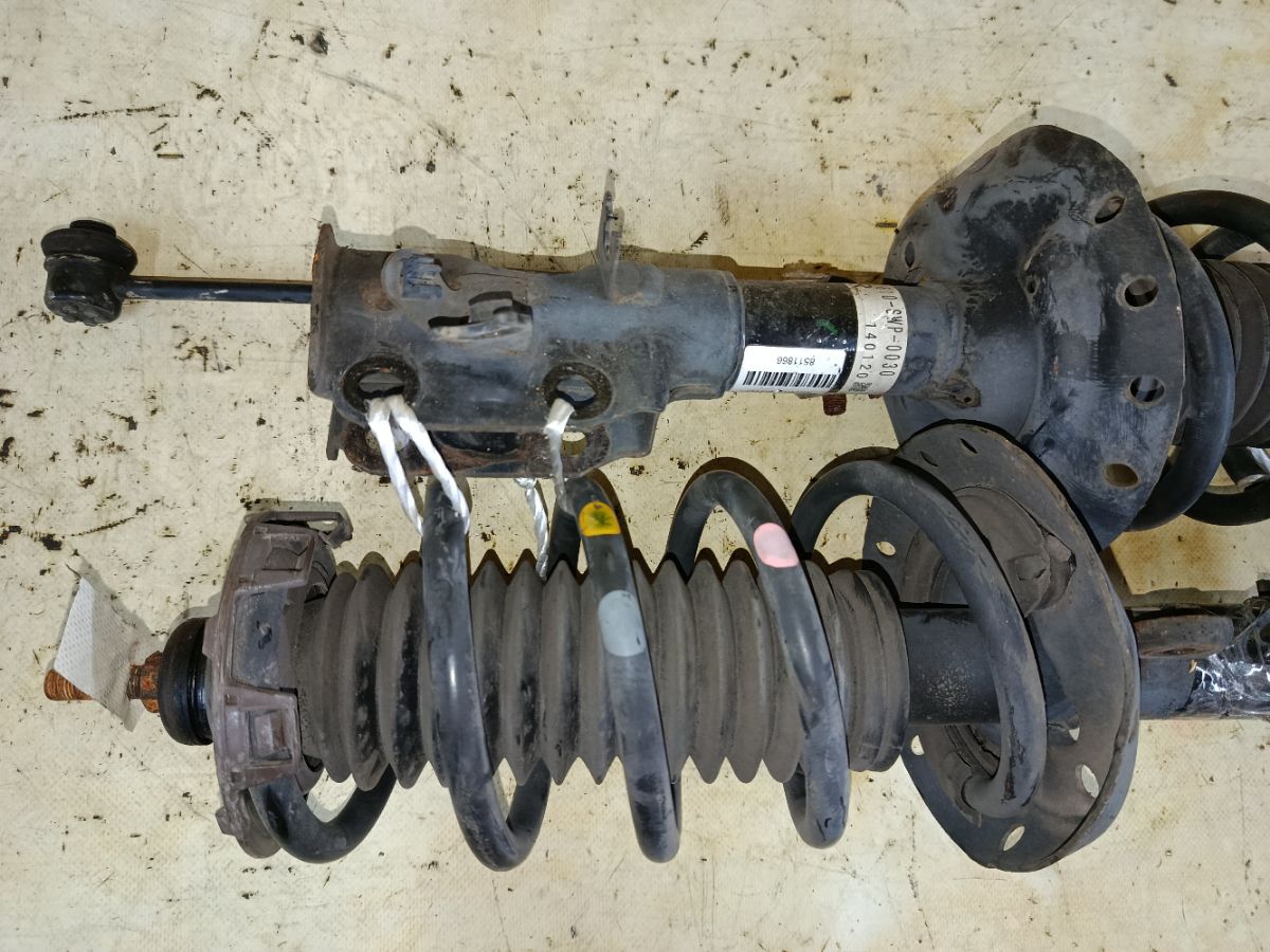 Стойка амортизатора на Honda Freed Hybrid GP3 LEA Фото 6