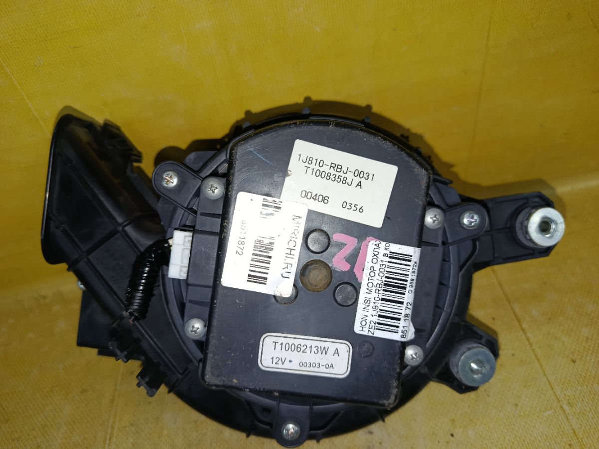 Мотор охлаждения батареи 1J810-RBJ-0031 на Honda Insight ZE2 Фото 5