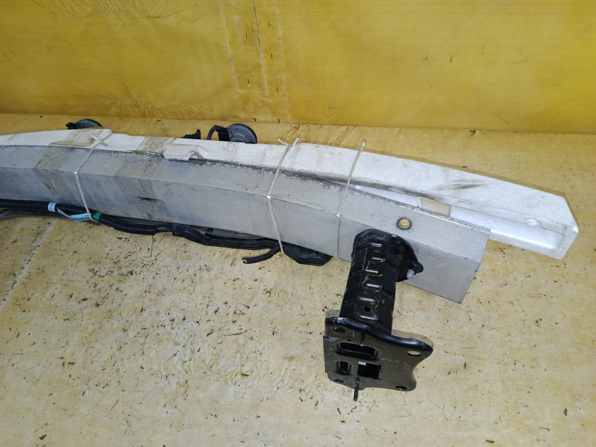 Жесткость бампера на Toyota Mark X GRX130 Фото 8