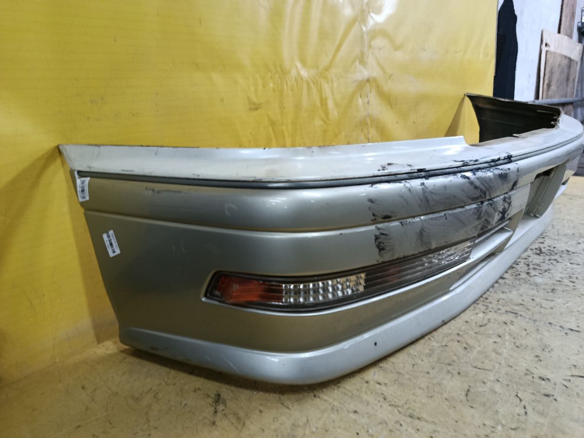 Бампер 30-210 30-210,52119-30160 на Toyota Crown GS151 Фото 4