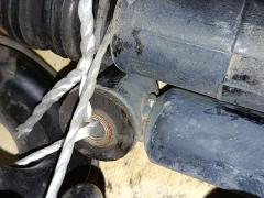 Амортизатор 52610-SYY-0240 на Honda Freed GB3 Фото 7