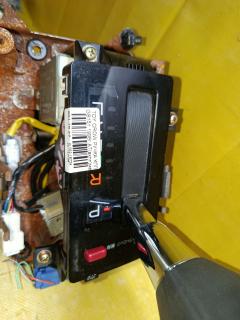 Ручка КПП на Toyota Crown GS151 Фото 5