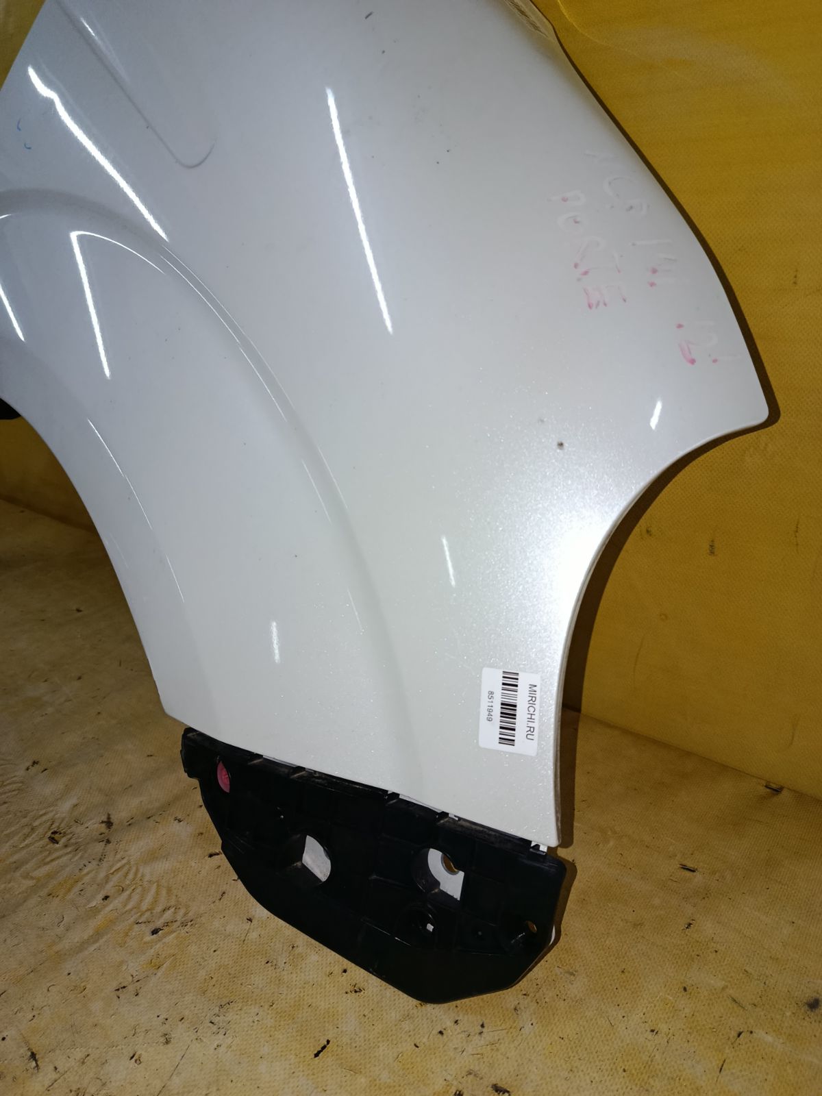 Крыло переднее на Toyota Porte NCP141 Фото 5
