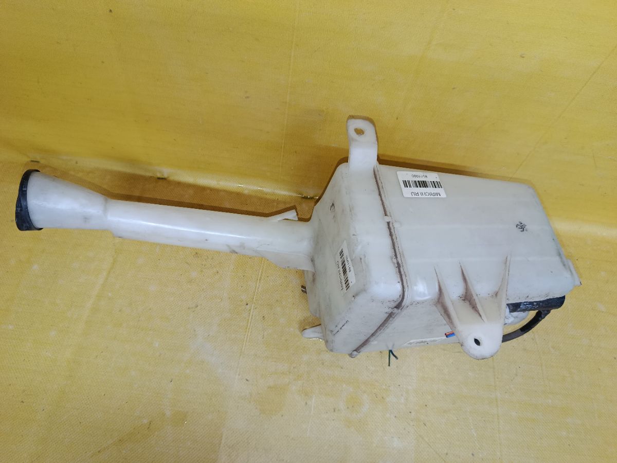 Бачок омывателя на Toyota Caldina AZT241W Фото 5