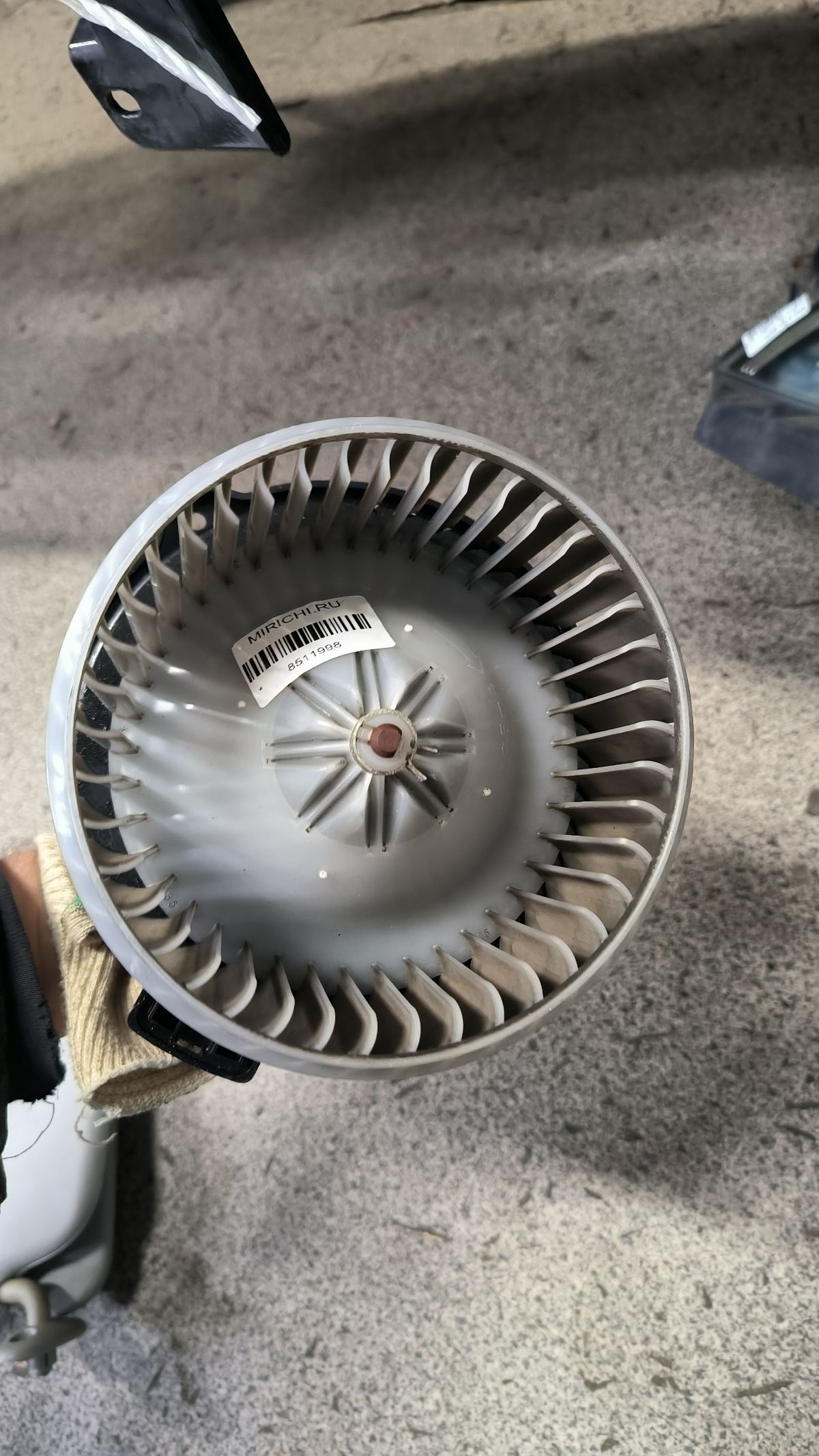 Мотор печки 87103-12050 на Toyota Caldina AZT241W Фото 6