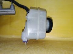 Главный тормозной цилиндр 47201-68010 на Toyota Wish ZNE10G 1ZZ-FE Фото 5