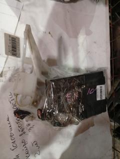 Блок предохранителей на Nissan Note E11 HR15DE Фото 9