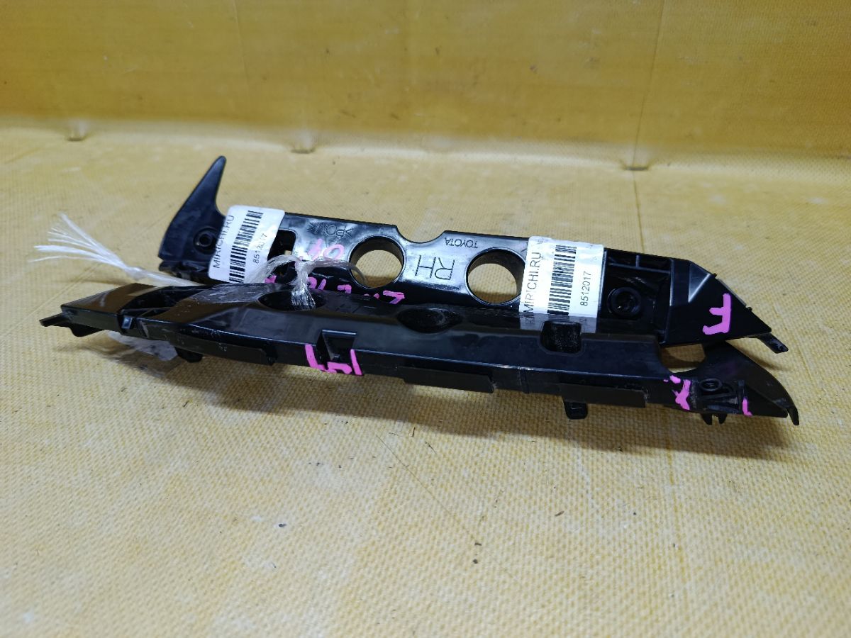 Крепление бампера 52116-68010, 52115-68010 на Toyota Wish ZNE10G Фото 5
