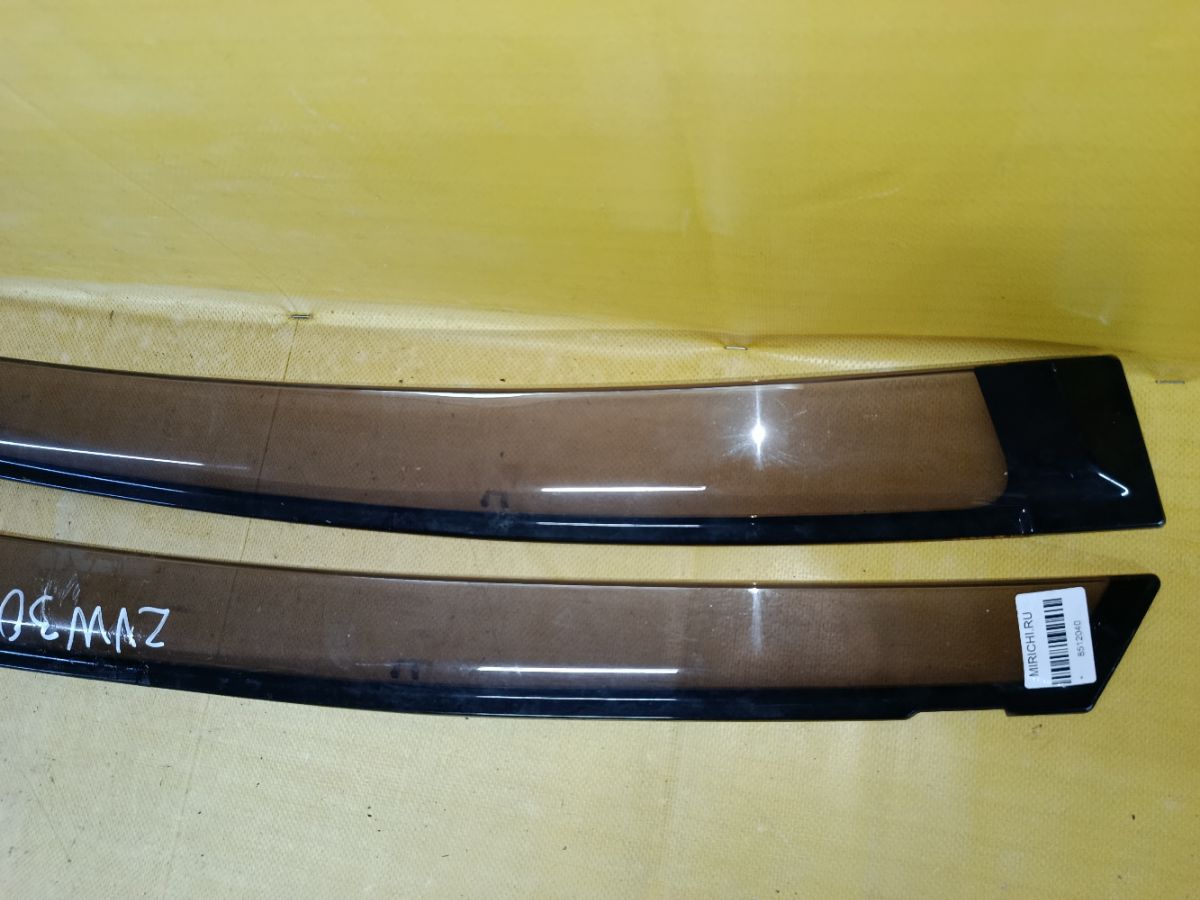 Ветровик на Toyota Prius ZVW30 Фото 5