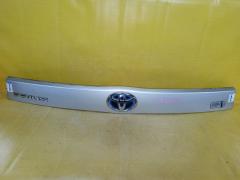 Ручка двери 76801-EQ900/020 на Toyota Prius ZVW30 Фото 3