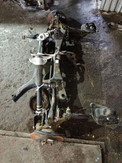 Балка подвески на Toyota Prius ZVW50 2ZR-FXE Фото 18