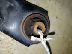 Рычаг на Nissan Note E11 HR15DE Фото 5