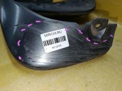 Брызговик на Nissan Note E11 Фото 9