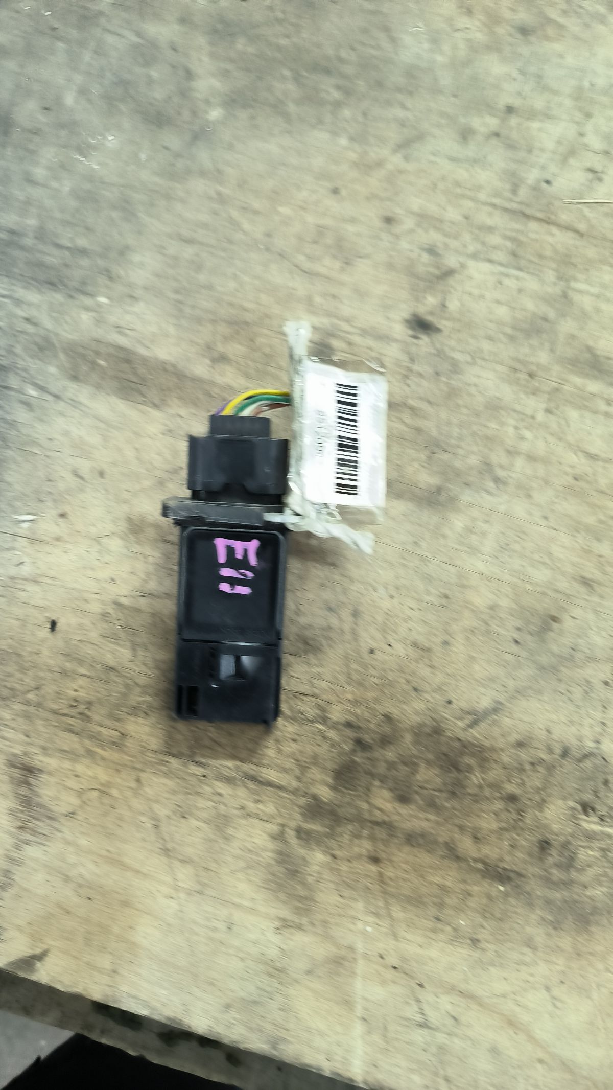 Датчик расхода воздуха 22680-7S000 на Nissan Note E11 HR15DE Фото 6