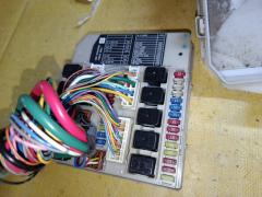 Блок предохранителей на Nissan March YK12 HR15DE Фото 5