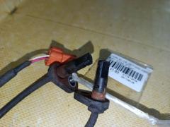 Датчик ABS на Honda Elysion RR1 K24A Фото 4