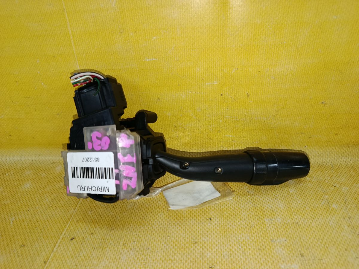 Переключатель поворотов на Toyota Wish ZNE10G Фото 6