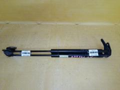 Амортизатор двери на Toyota Caldina AZT241W Фото 3