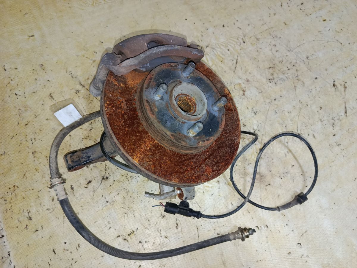 Ступица на Nissan March YK12 HR15DE Фото 4