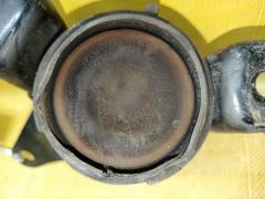 Подушка двигателя на Toyota Noah AZR60G 1AZ-FSE Фото 6