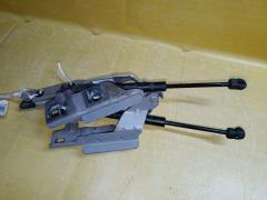 Крепление капота на Nissan Fuga Y50 Фото 3