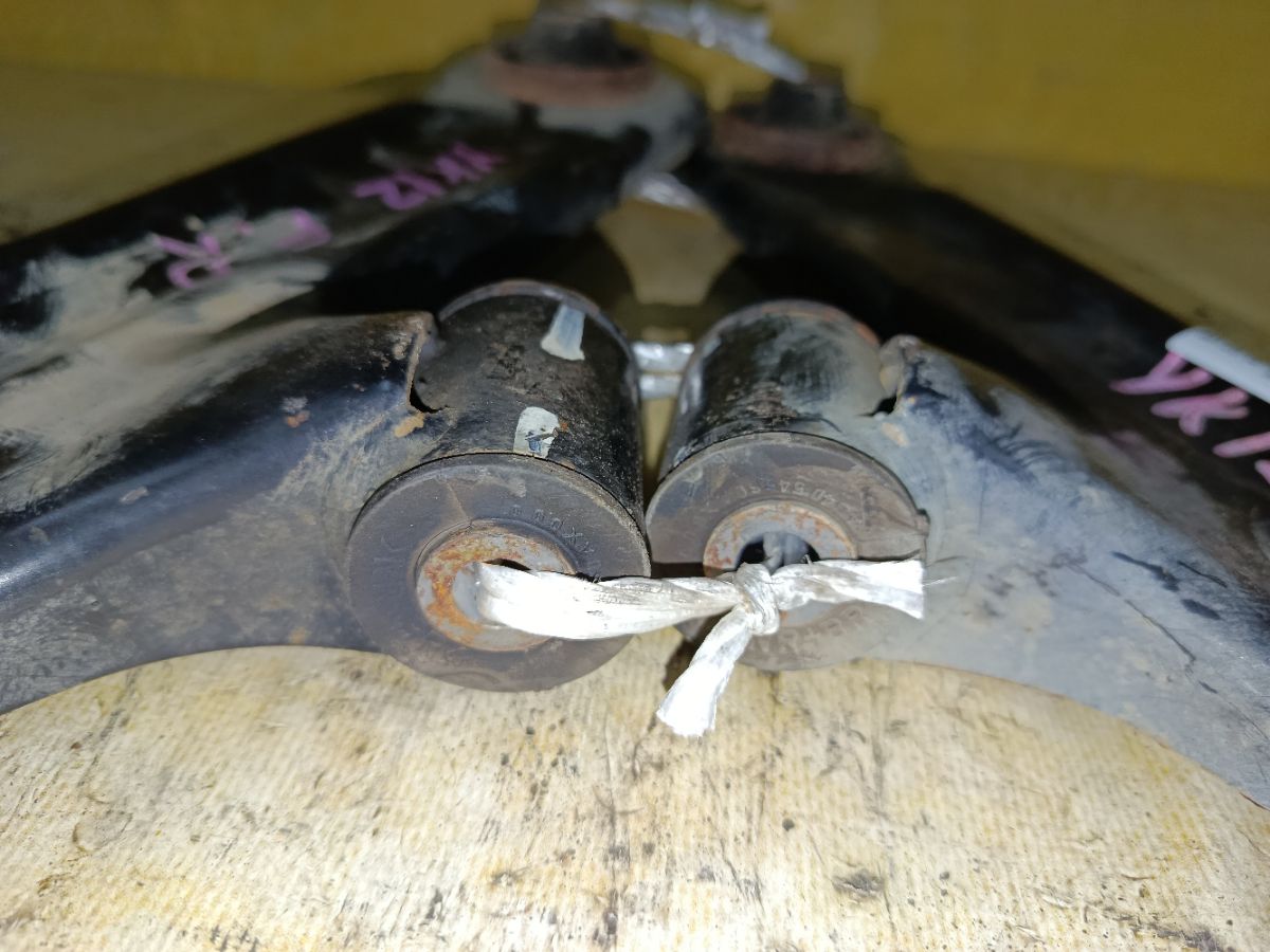 Рычаг на Nissan March YK12 HR15DE Фото 6