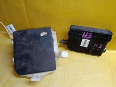 Блок предохранителей на Nissan Note E11 HR15DE Фото 3