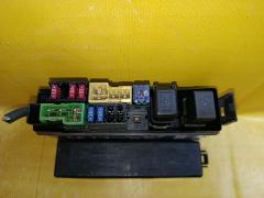 Блок предохранителей на Nissan March AK12 CR12DE Фото 4